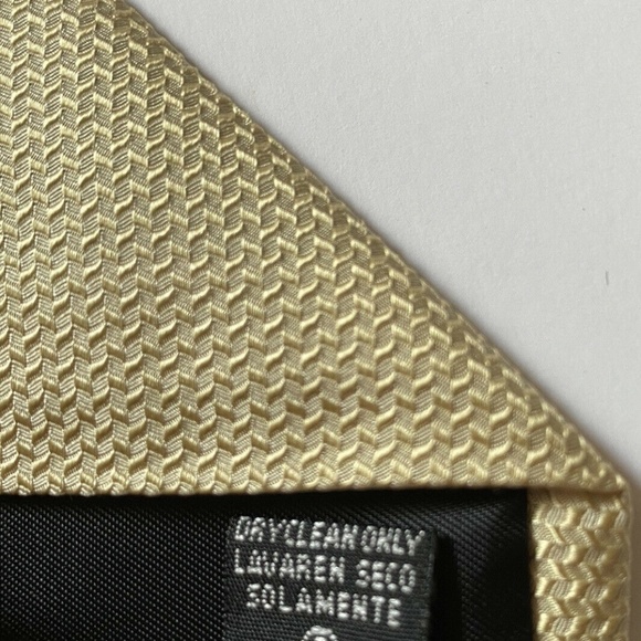 Geoffrey Beene Men Tie 100% Silk Handmade In China Dry Clean Only - Picture 12 of 12